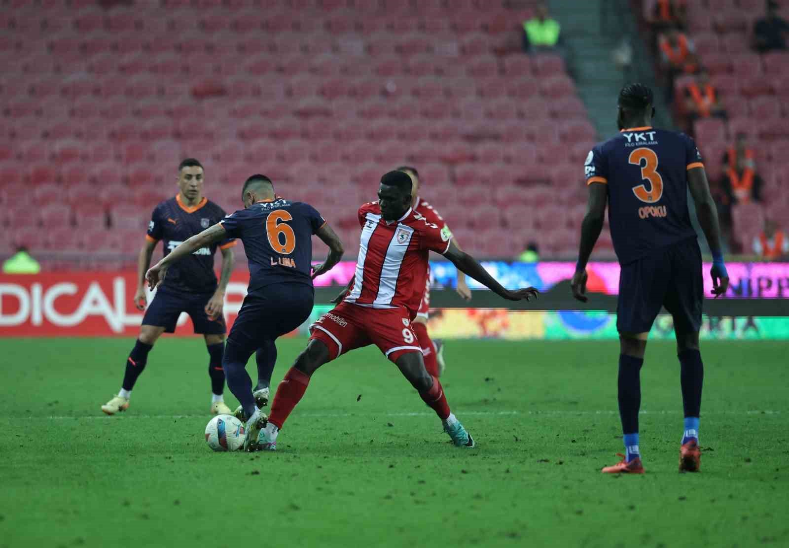 Trendyol Süper Lig: Samsunspor: 2 - RAMS Başakşehir: 0 (Maç sonucu)
