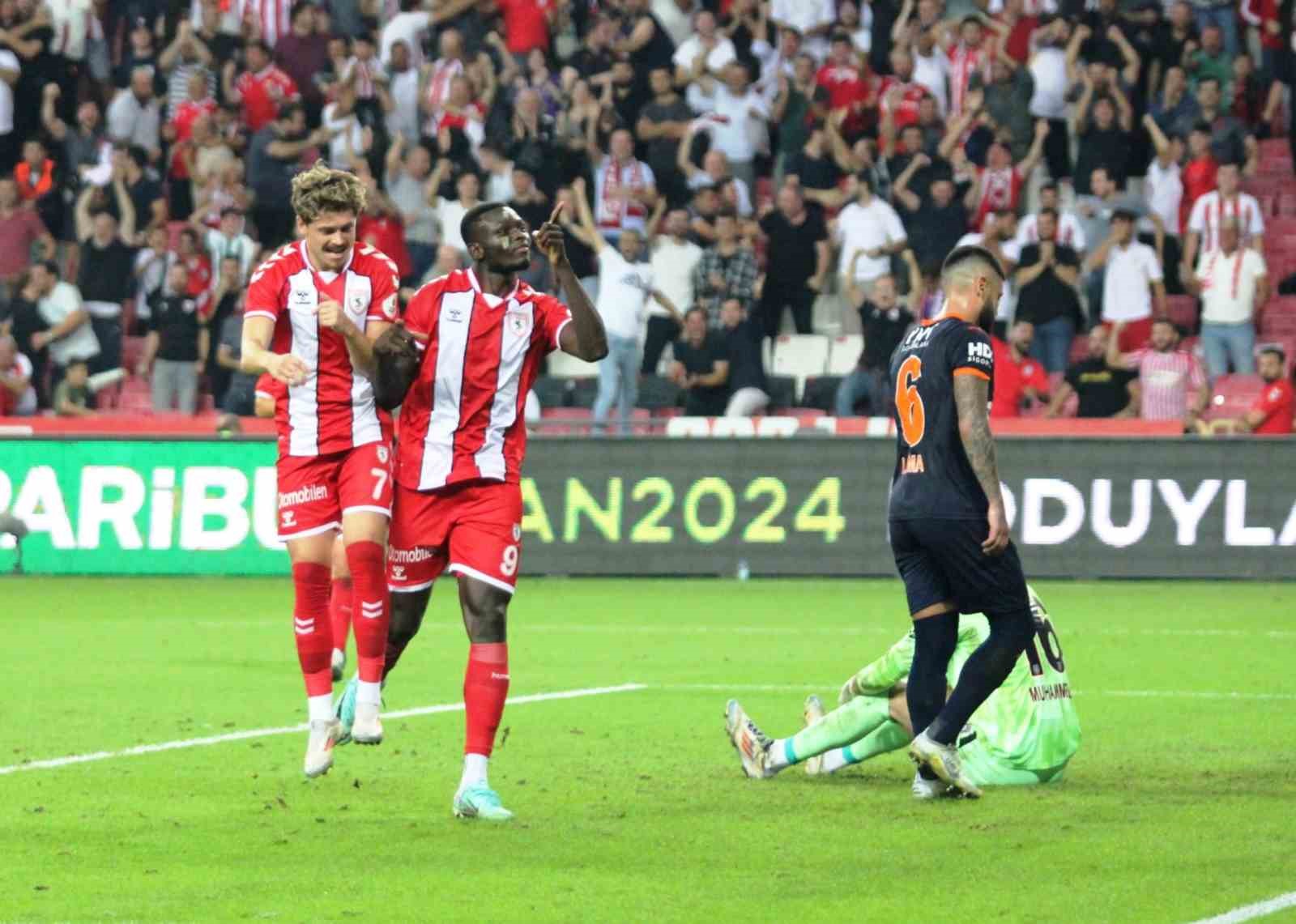 Trendyol Süper Lig: Samsunspor: 2 - RAMS Başakşehir: 0 (Maç sonucu)
