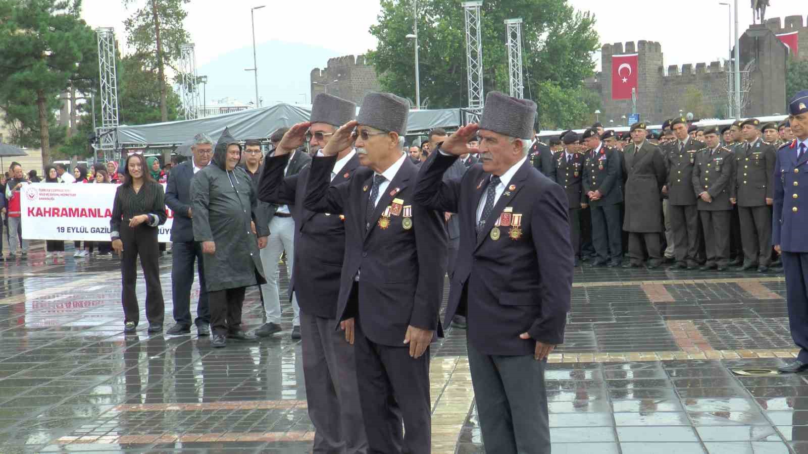 Başkan Osman Balcı: “Vatanı savunma mücadelesi sonsuza kadar devam edecektir”
