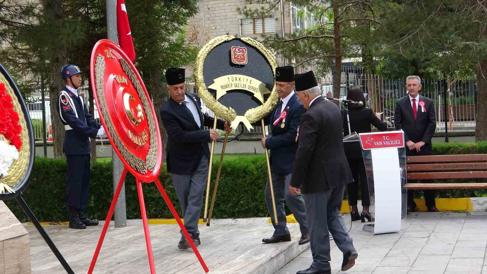 Van’da Gaziler Günü kutlandı
