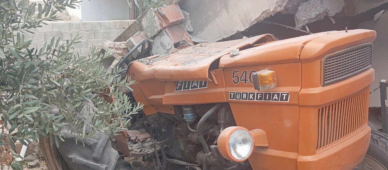 Kilis’te az hasarlı 2 katlı binada göçük meydana geldi
