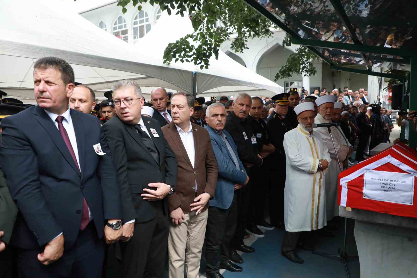 20 gün önce sözlenmişti: Sakaryalı şehit son yolculuğuna uğurlandı
