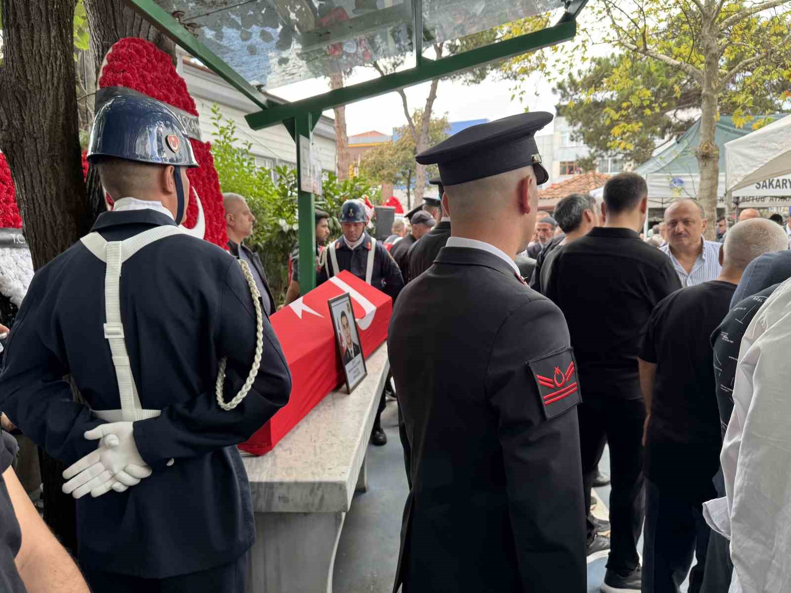 20 gün önce sözlenmişti: Sakaryalı şehit son yolculuğuna uğurlandı
