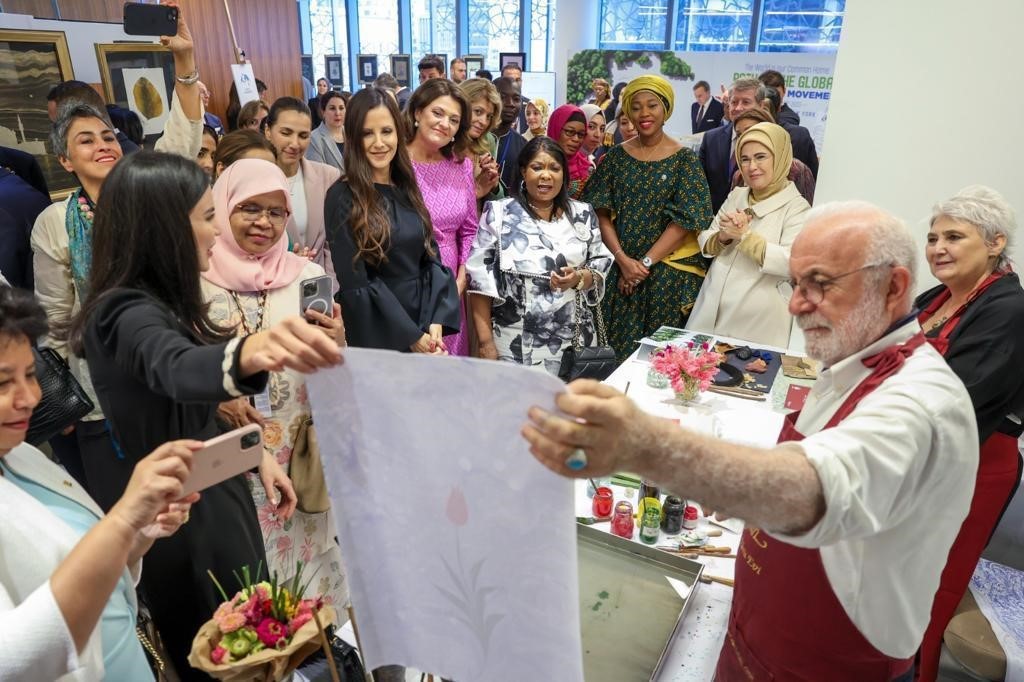 Emine Erdoğan, ABD ziyaretinde lider eşleriyle temasta bulunacak ve köklü Türk geleneklerini tanıtacak
