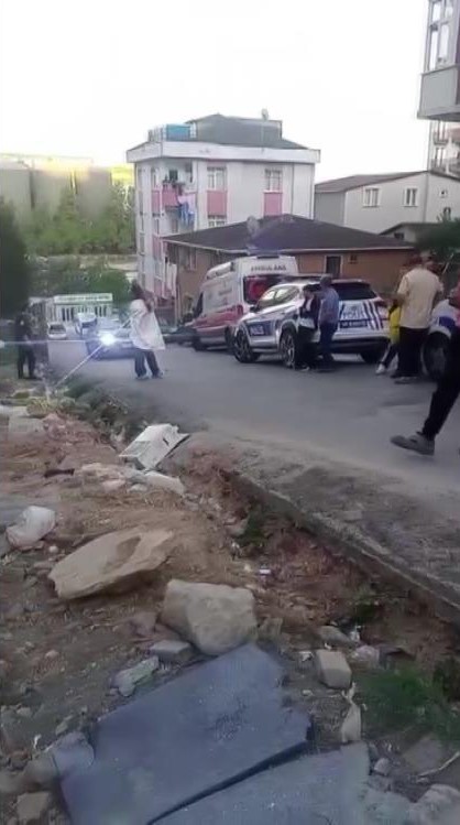 Pendik’te inşaatın 6. katından düşen işçi hayatını kaybetti
