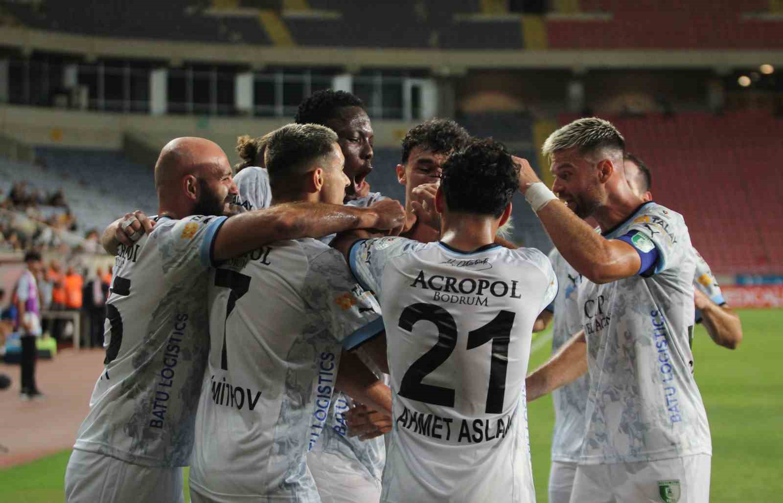 Trendyol Süper Lig: Hatayspor: 0 - Bodrum FK: 1 (İlk yarı)
