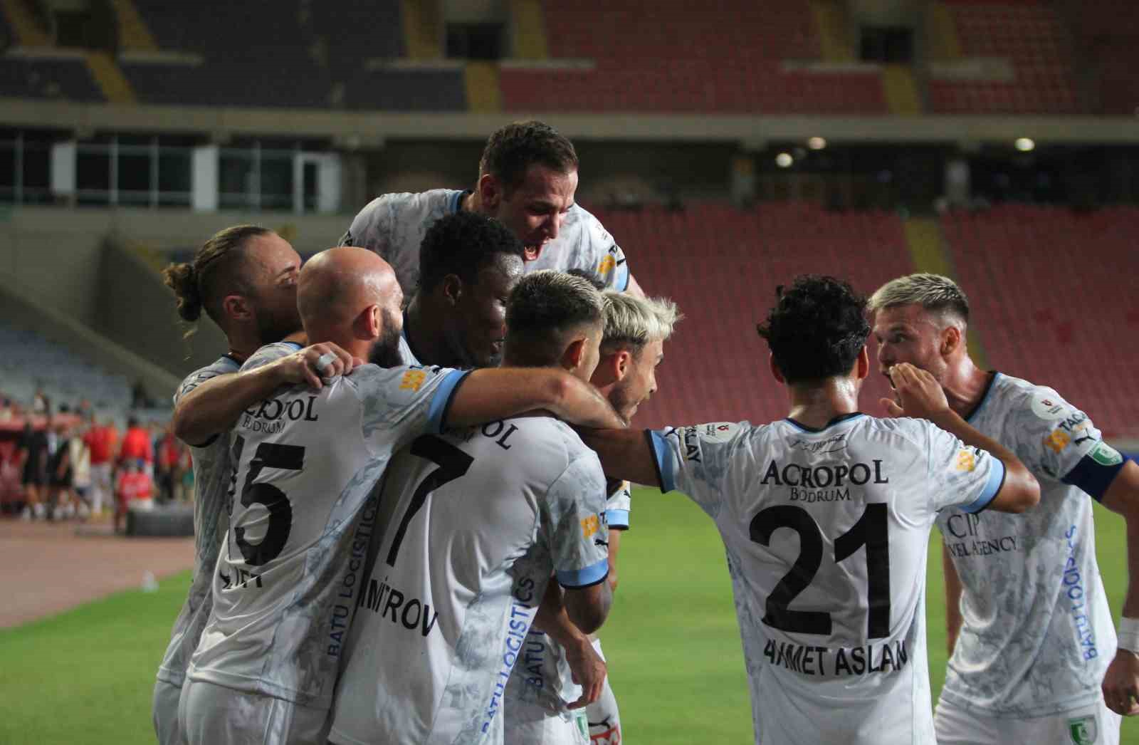 Trendyol Süper Lig: Hatayspor: 0 - Bodrum FK: 1 (İlk yarı)
