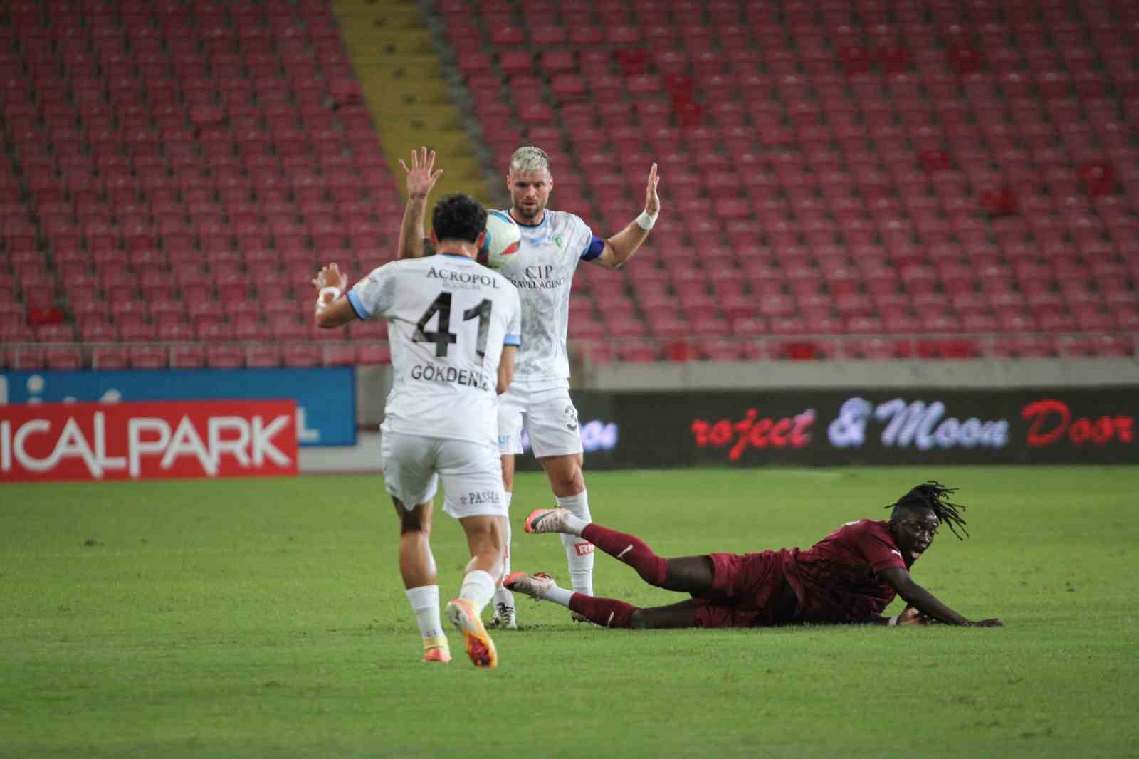 Trendyol Süper Lig: Hatayspor: 0 - Bodrum FK: 1 (İlk yarı)
