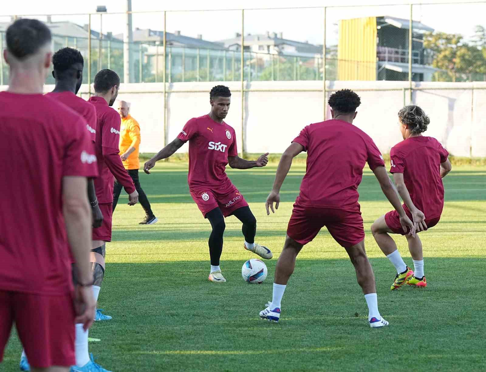 Galatasaray’da, Fenerbahçe derbisinin hazırlıkları tamamlandı
