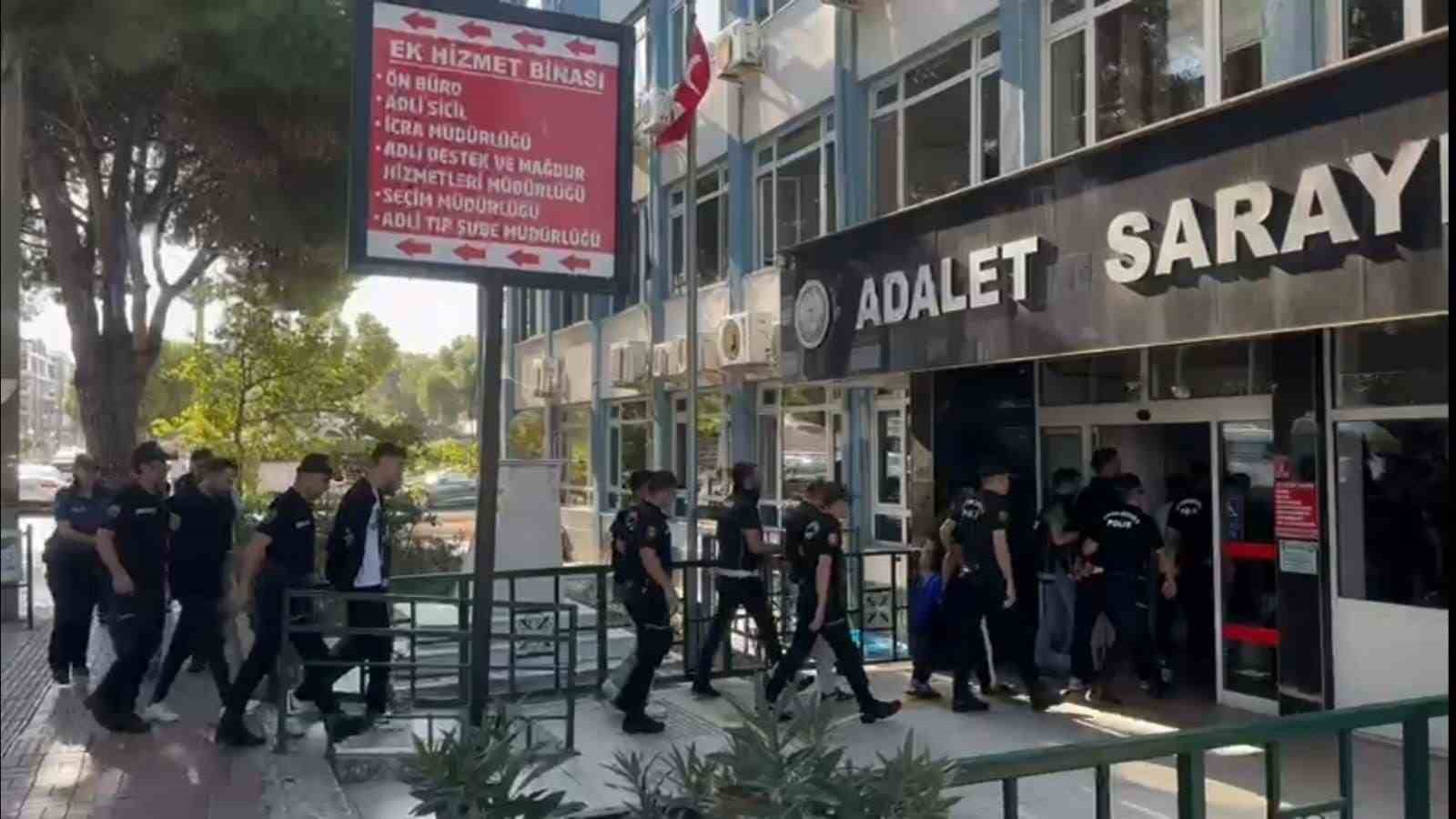 Balıkesir merkezli uyuşturucu operasyonunda 50 kişi tutuklandı
