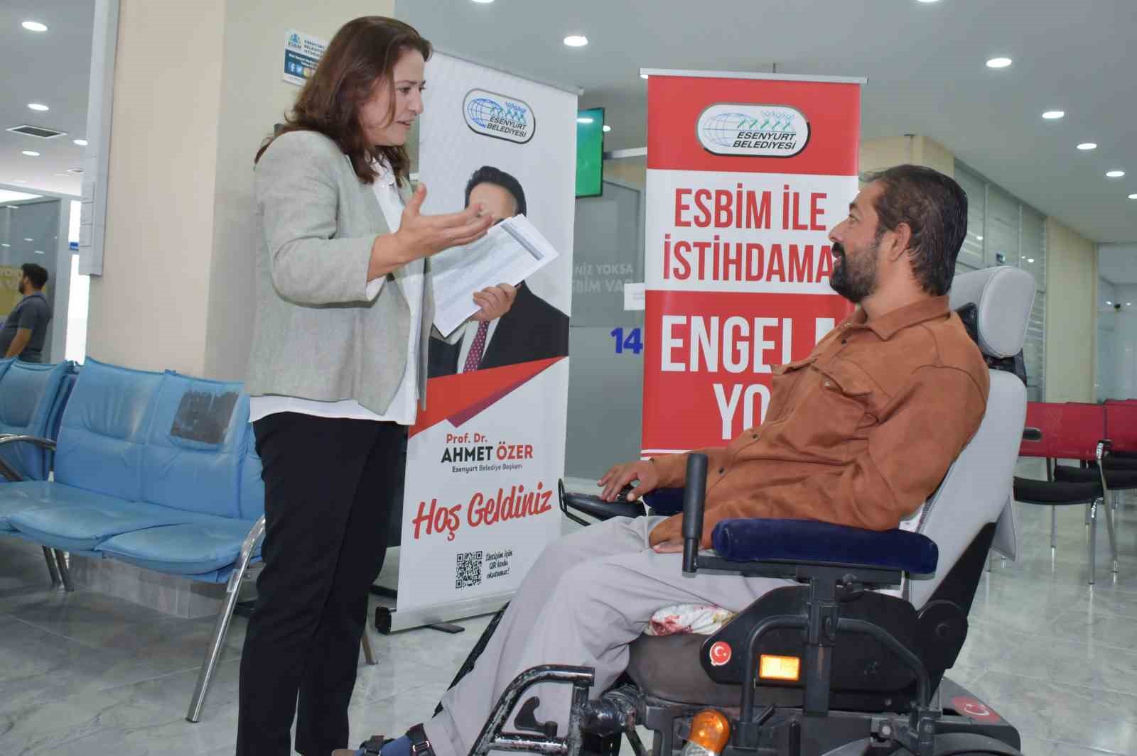 Esenyurt Belediyesi İstihdam Merkezi, istihdamda engel tanımıyor
