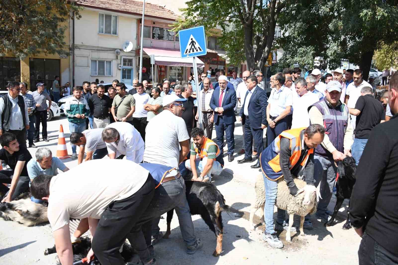 Emet Belediyesi’nden hayır etkinliği
