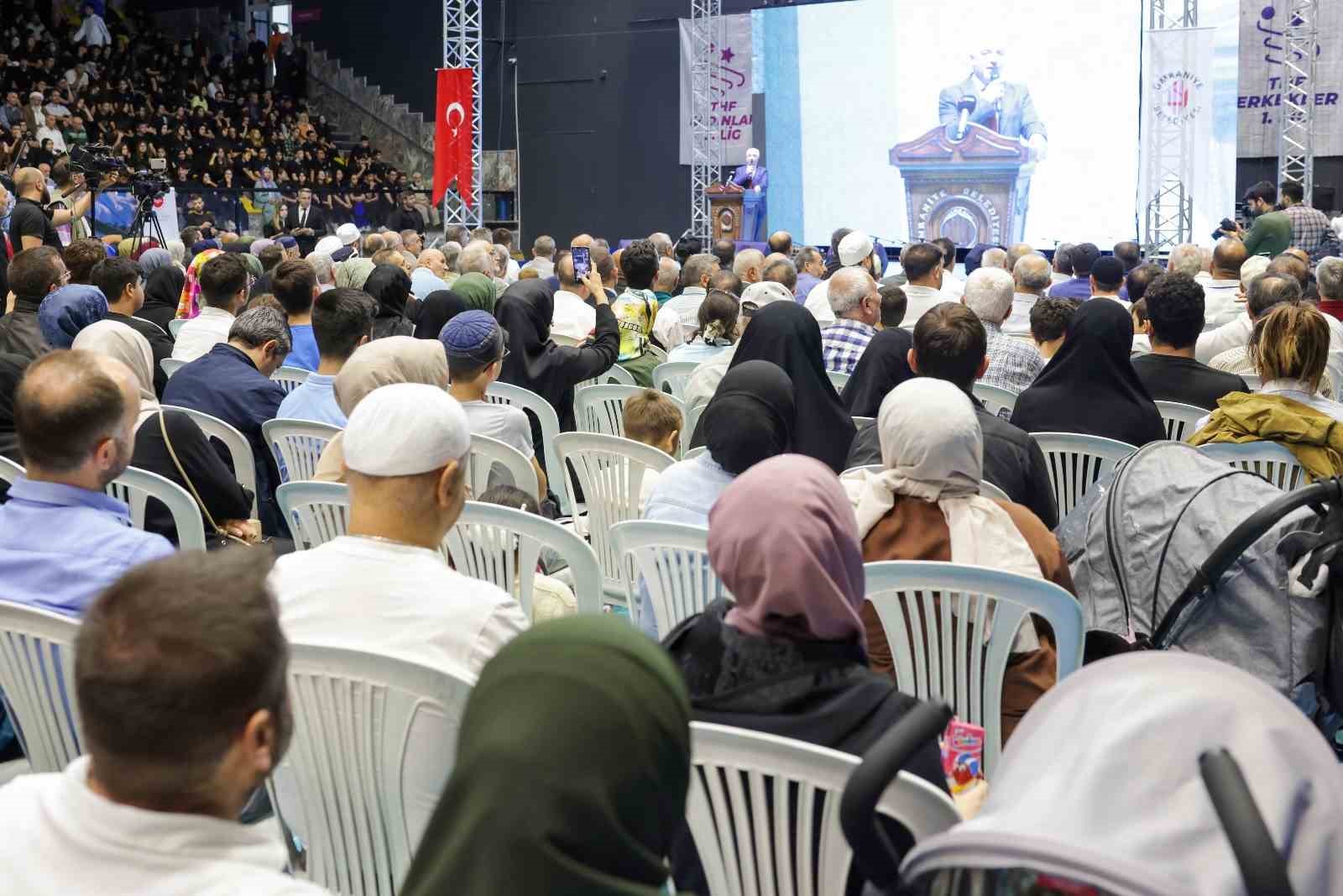 Ümraniye’de Mevlid-i Nebi özel programı gerçekleşti
