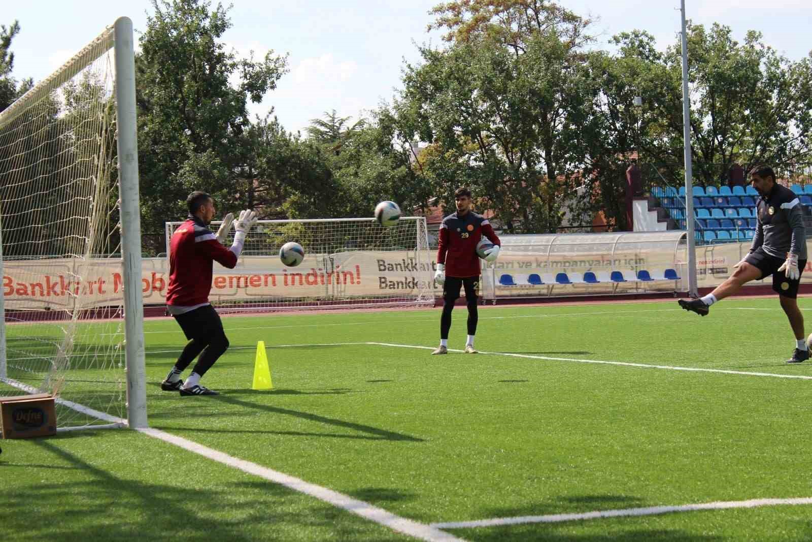 Anadolu Üniversitesi Spor Kulübü, Silifke Belediyespor maçına hazırlanıyor
