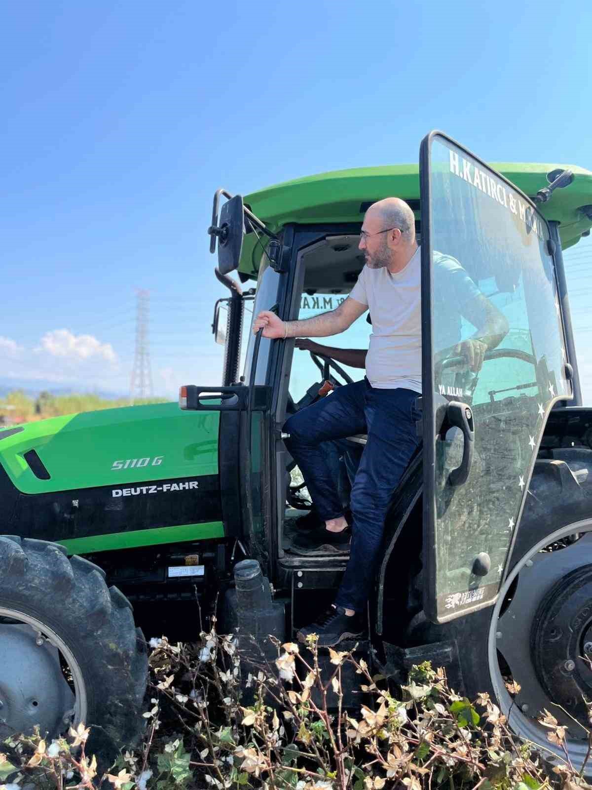 Başkan Zencirci pamuk hasadı yapan üreticilerle buluştu
