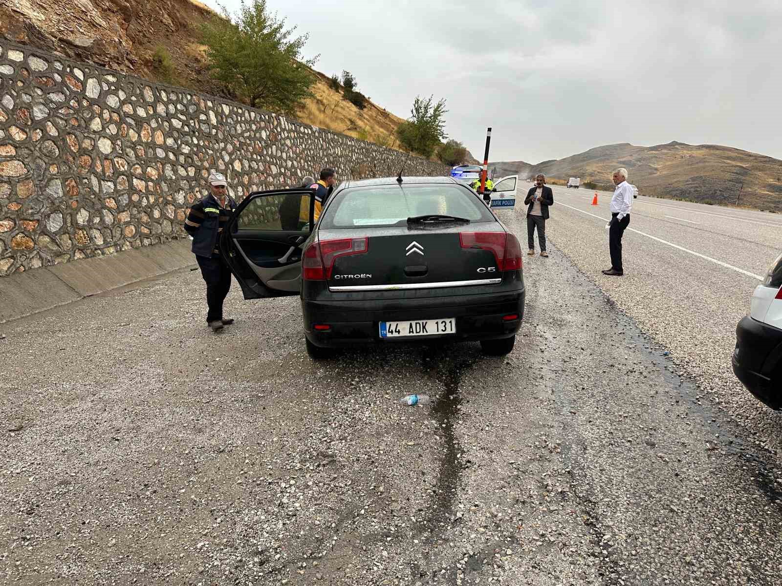 Malatya’da iki otomobil çarpıştı: 2 yaralı
