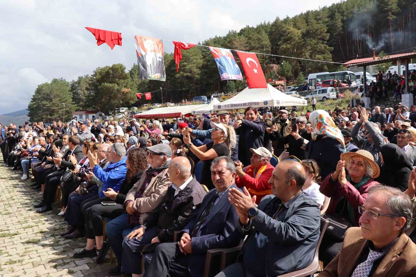 Şenkaya’da bal festivali coşkusu
