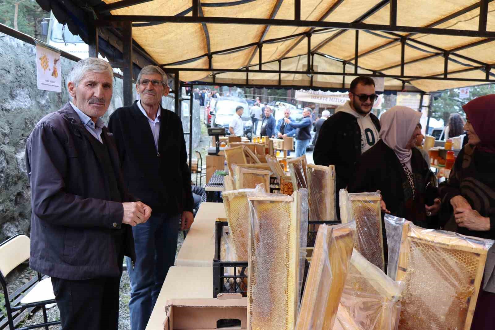 Şenkaya’da bal festivali coşkusu
