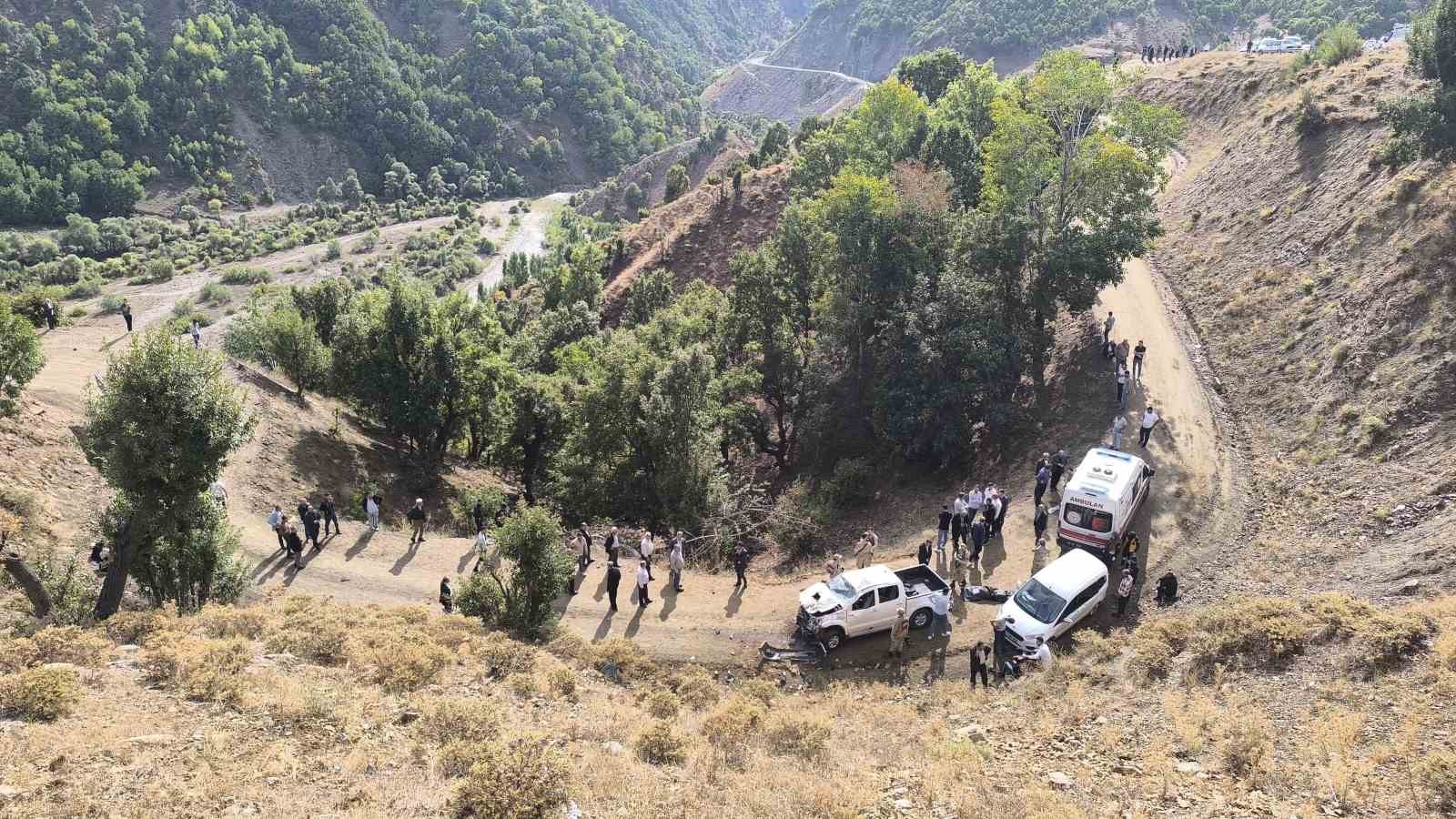 Muş’ta şehit askerin yakınları kaza yaptı: 1 ölü, 5 yaralı
