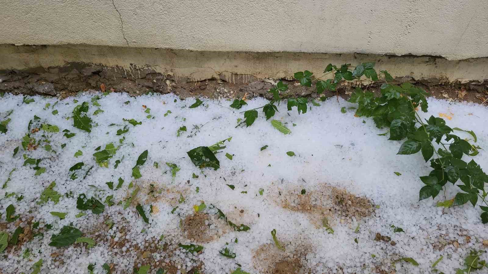 Adıyaman’da dolu yağışı
