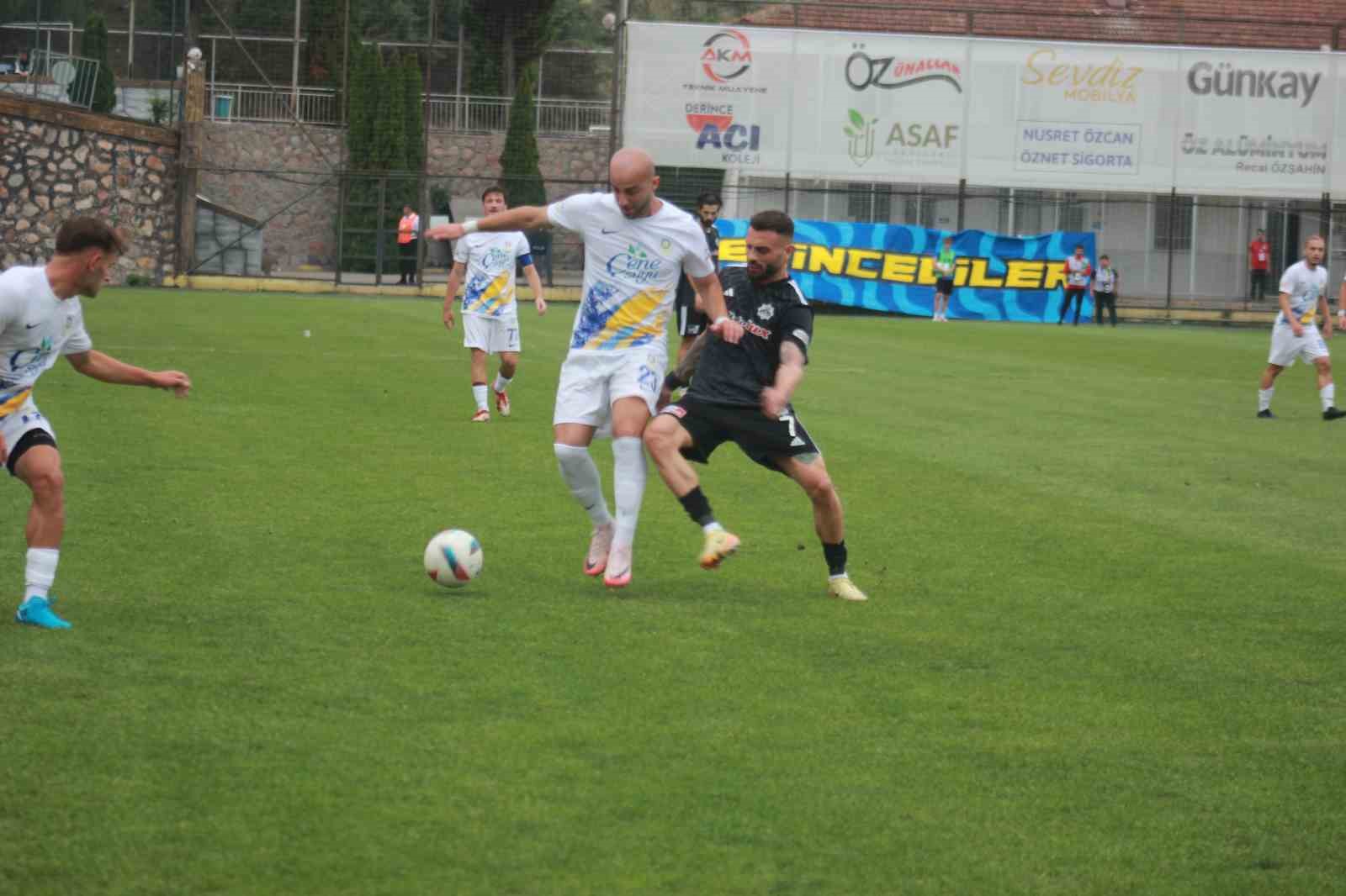 TFF 2. Lig: Belediye Derincespor: 1 - Aksarayspor: 5
