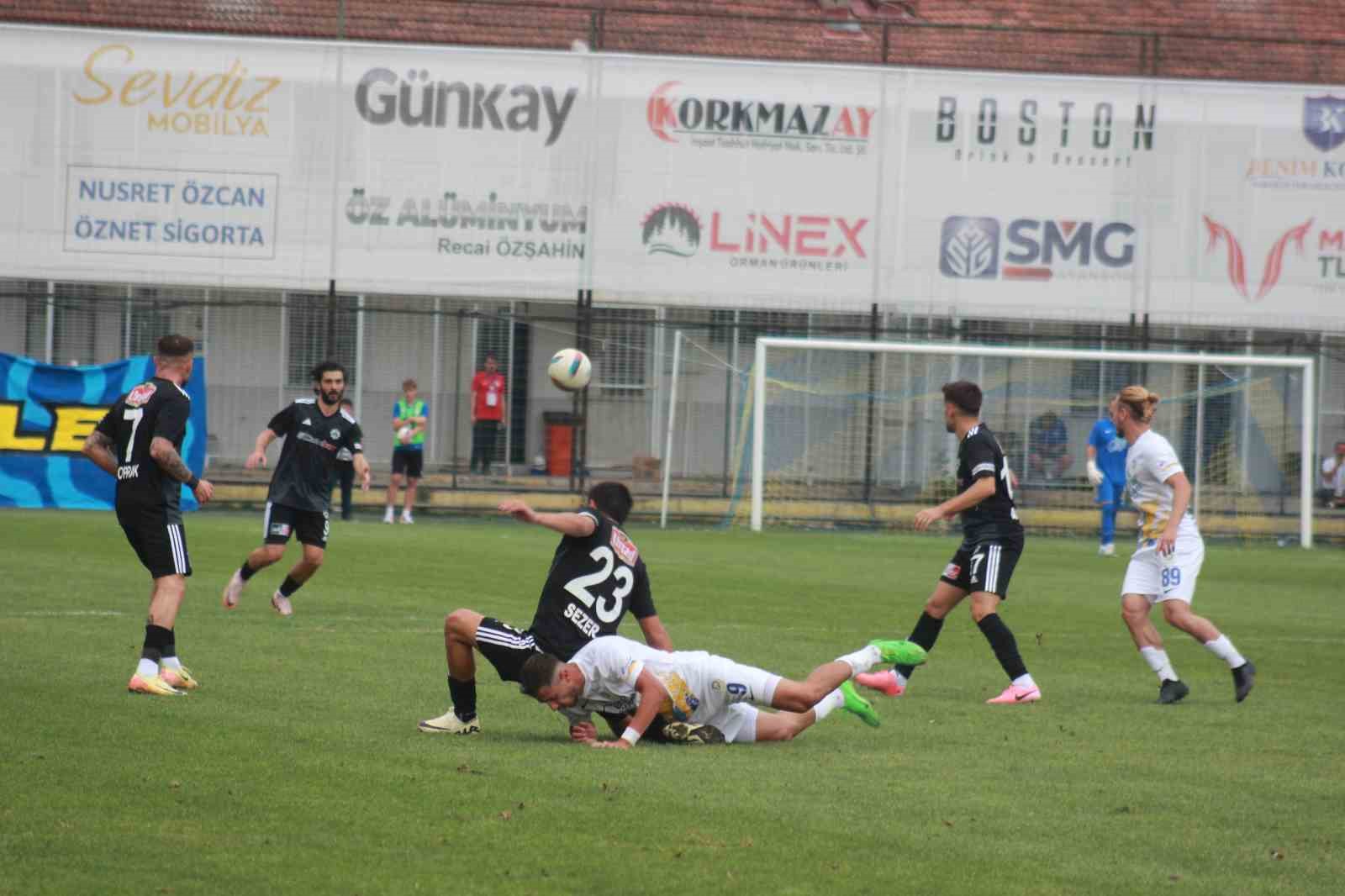 TFF 2. Lig: Belediye Derincespor: 1 - Aksarayspor: 5
