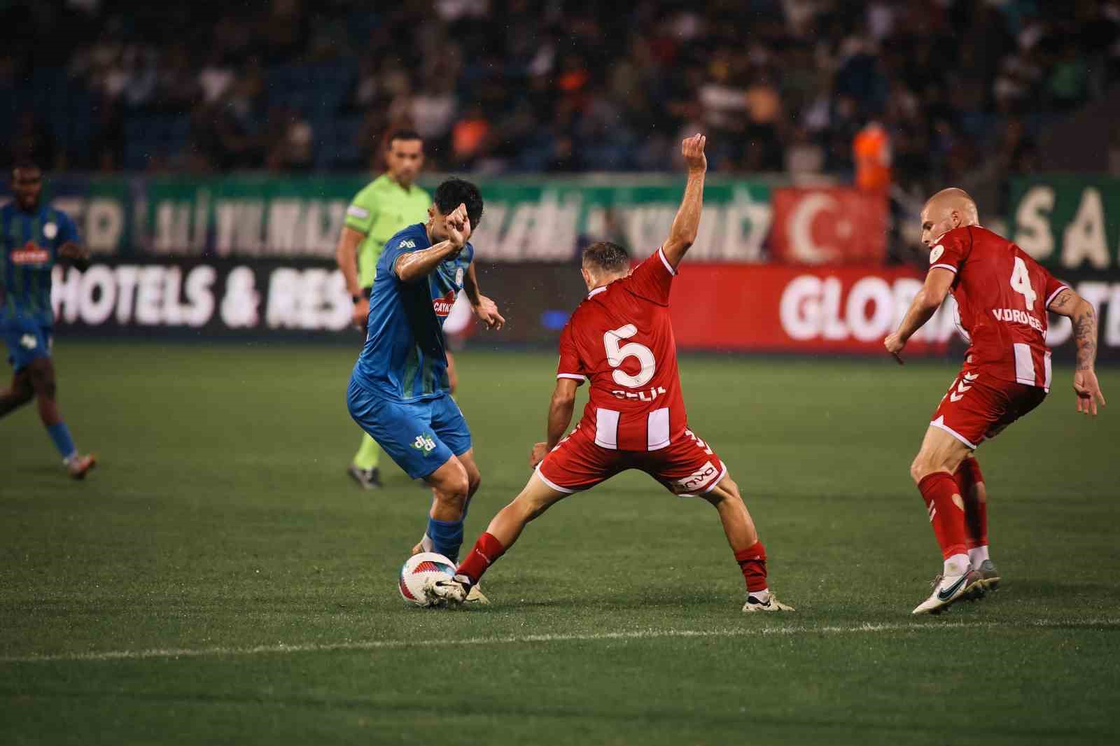 Trendyol Süper Lig: Çaykur Rizespor: 0 - Samsunspor: 1 (Maç sonucu)
