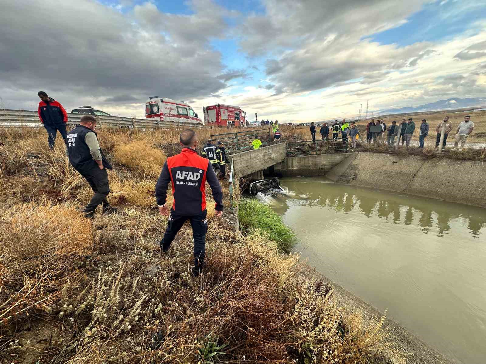 Erzurum’da otomobil su kanalına uçtu: 2 ölü, 1 yaralı
