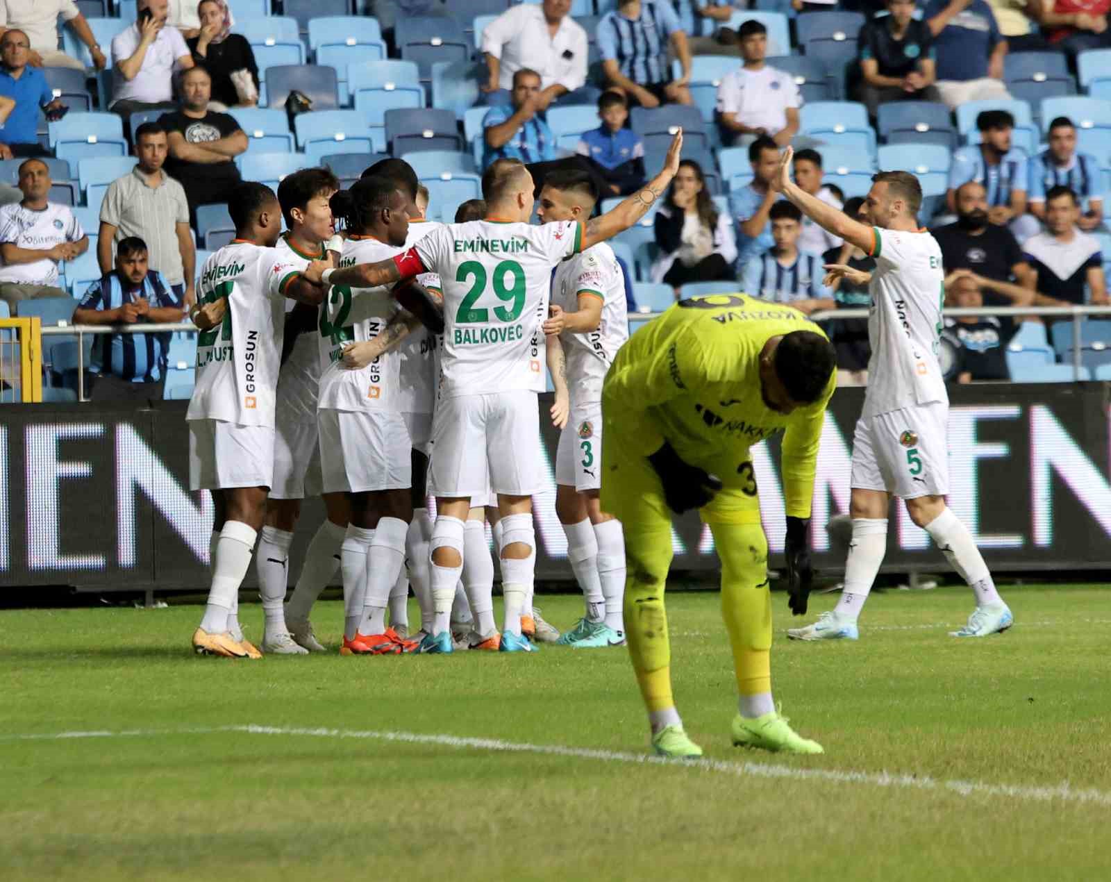 Trendyol Süper Lig: Adana Demirspor:0 - Alanyaspor:1 (Maç devam ediyor)
