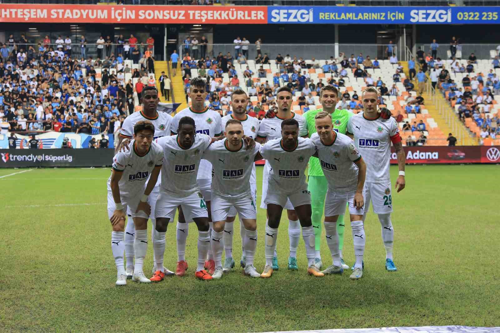 Trendyol Süper Lig: Adana Demirspor:0 - Alanyaspor:1 (Maç devam ediyor)
