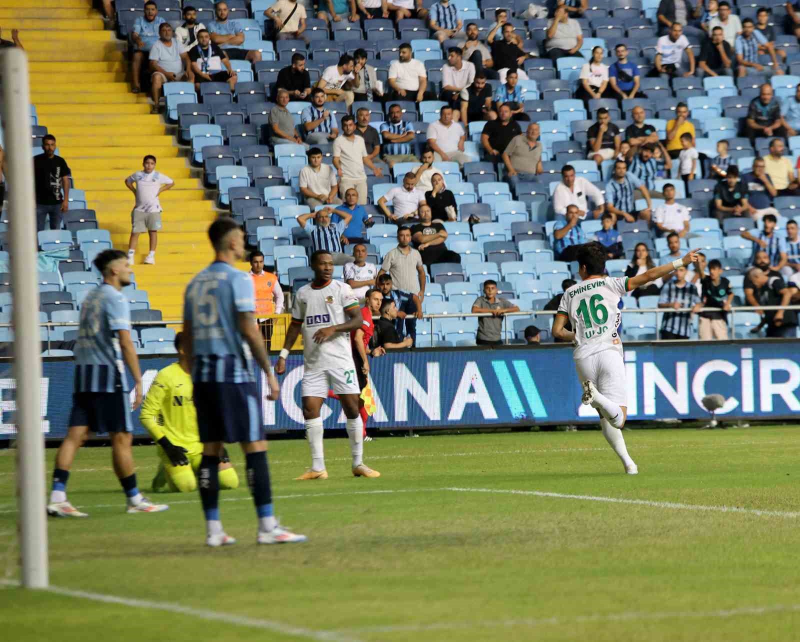 Trendyol Süper Lig: Adana Demirspor:0 - Alanyaspor:1 (Maç devam ediyor)
