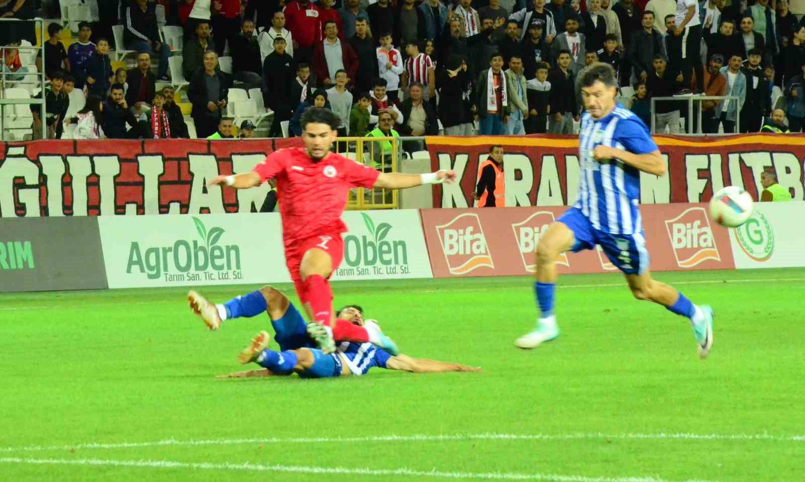 TFF 2. Lig: Karaman FK: 2 - Arnavutköy Belediyesi Futbol SK: 2
