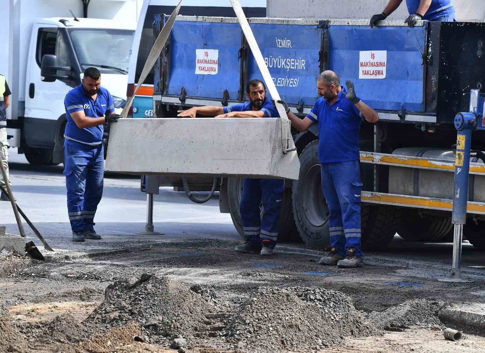 Otogar önünde geri sayım başladı
