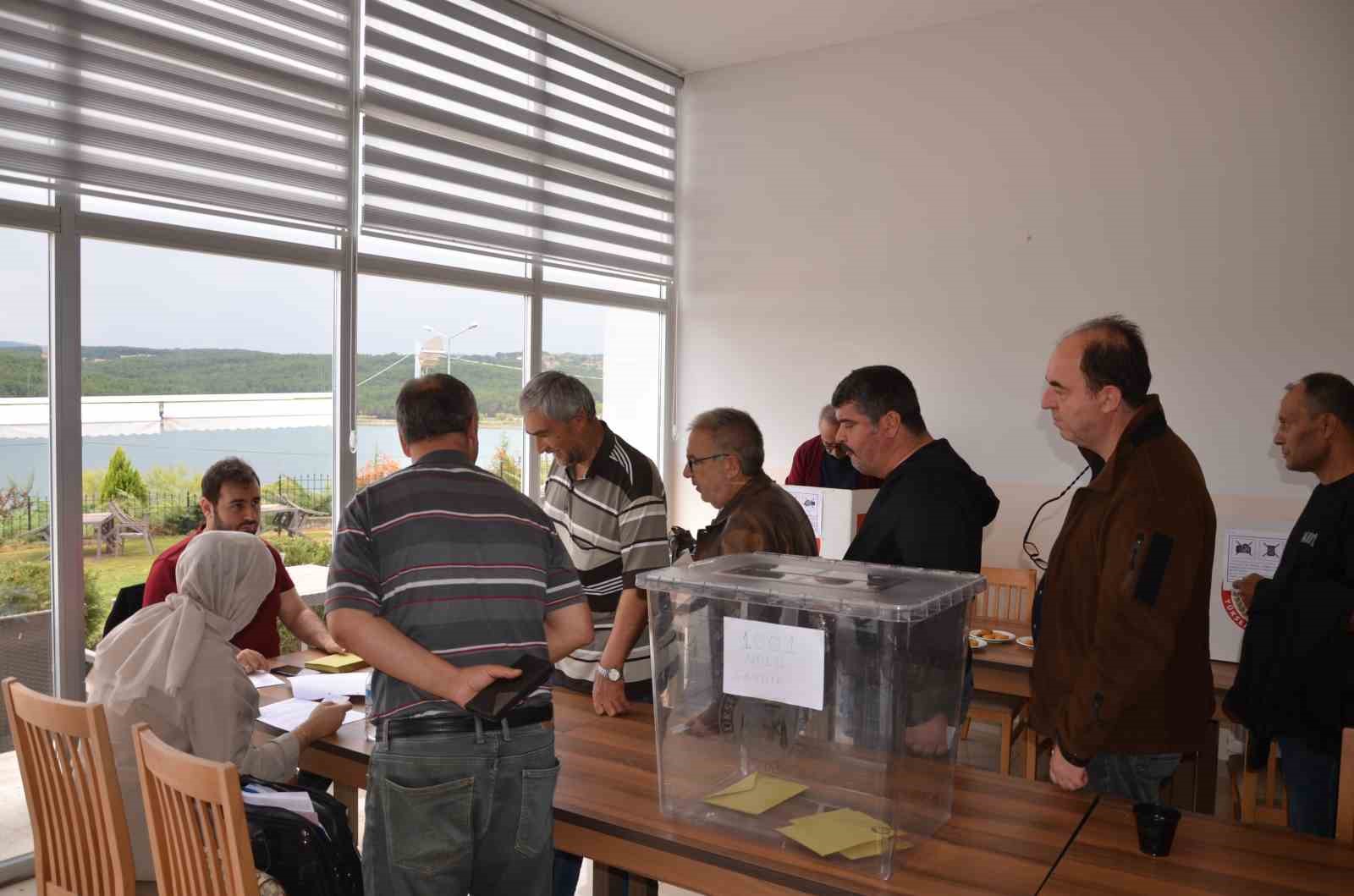 Türk Eğitim-Sen Bilecik Şube Başkanı Ali Osman Enli oldu
