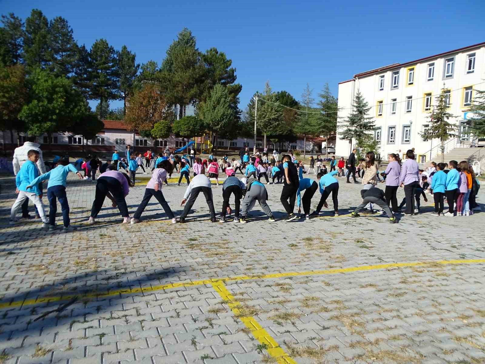 Önce sabah sporu sonra ders
