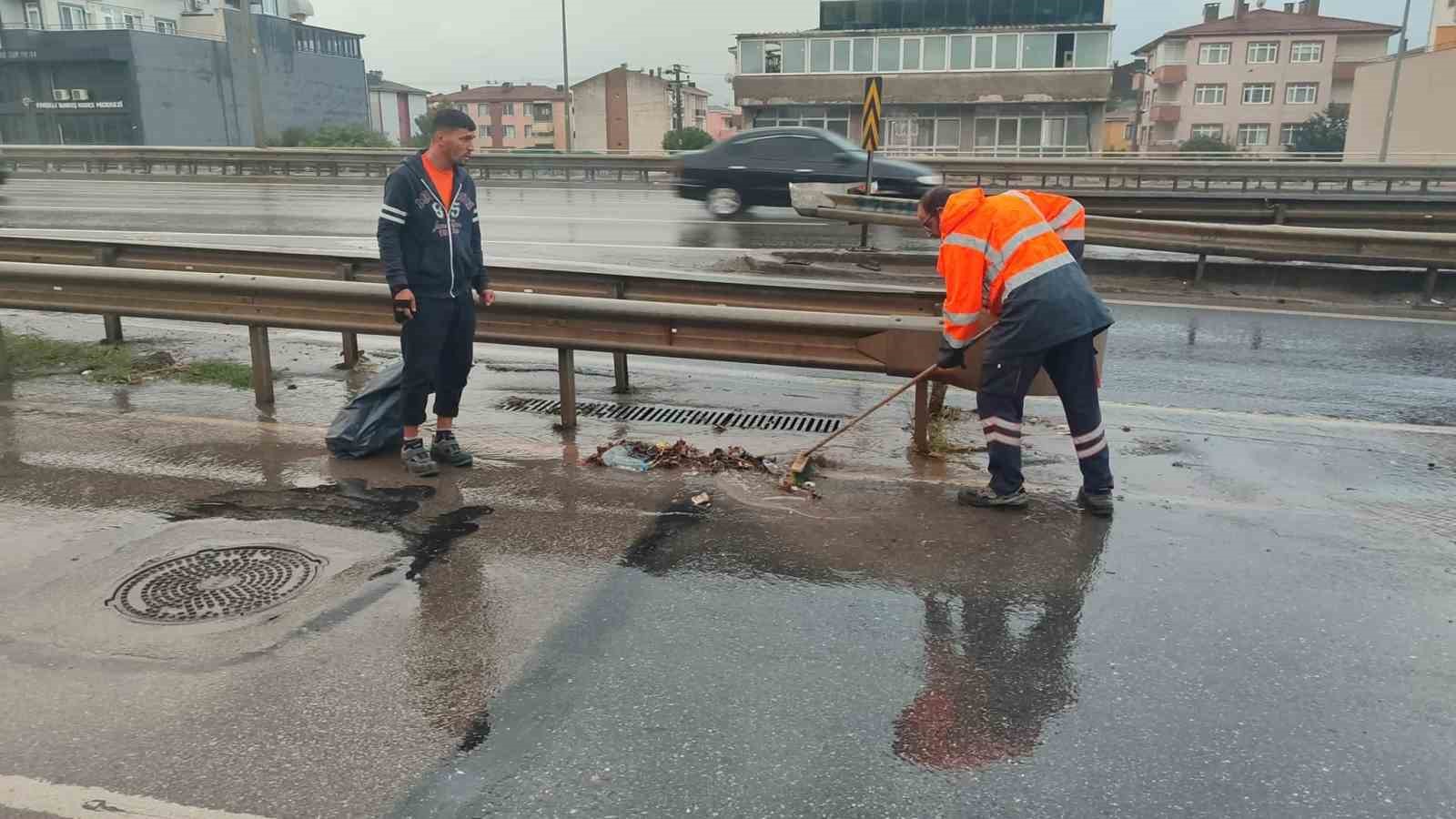 Körfez’de su baskınlarına karşı mazgallar temizleniyor
