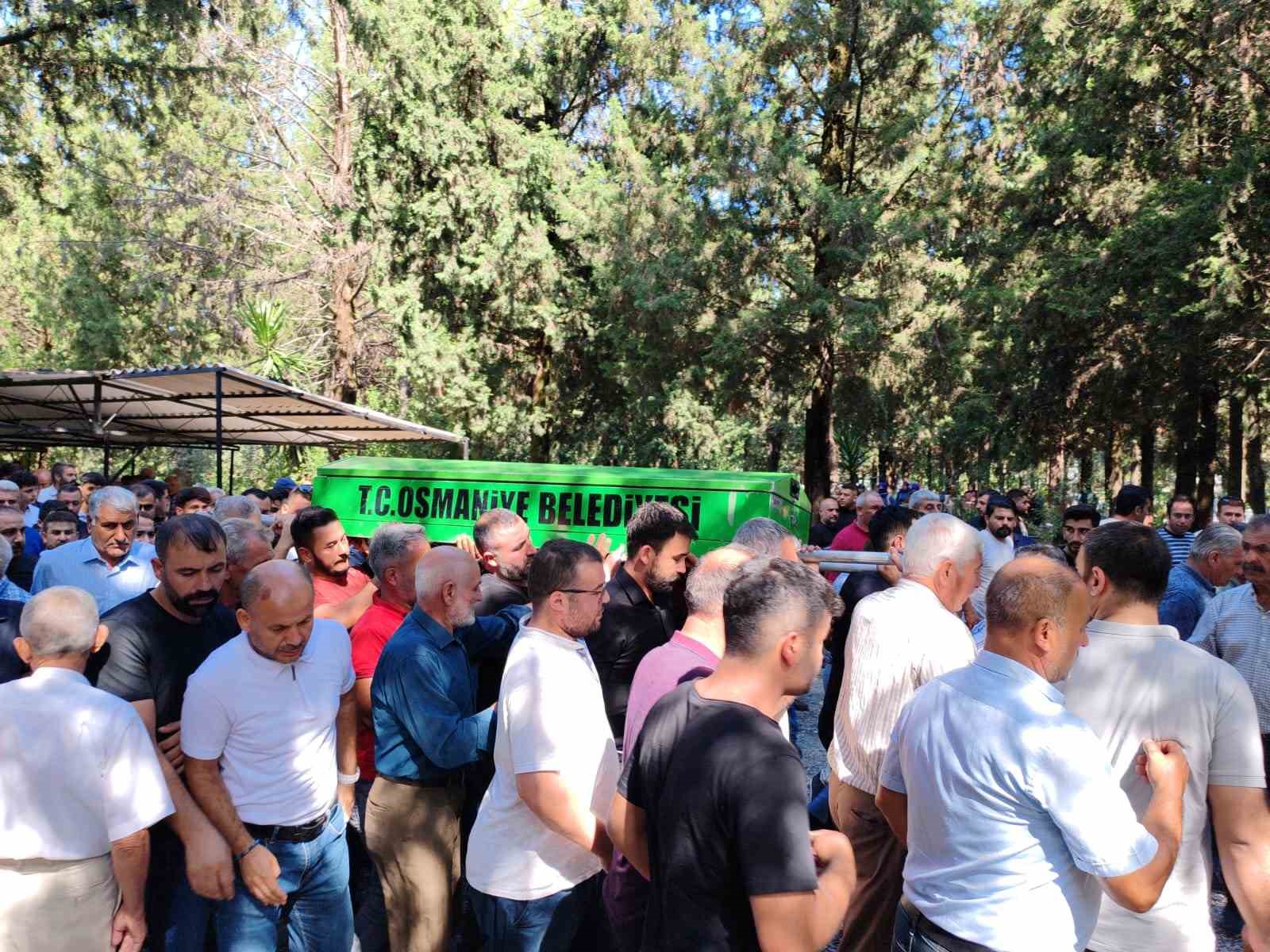 Motosiklet kazasında ölen genç Erzin’de toprağa verildi
