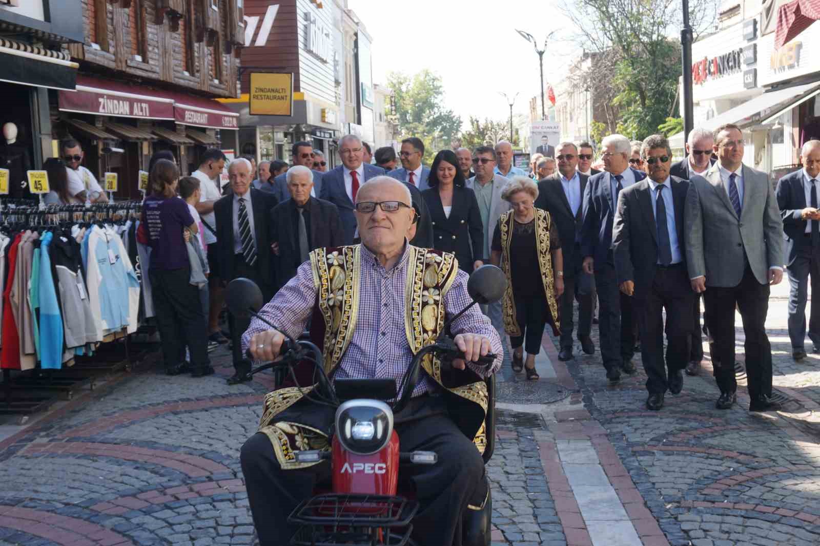 Yarım asırlık kuaför Edirne’nin ilk kadın ahisi seçildi
