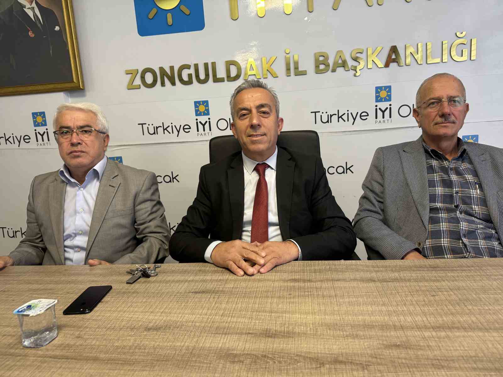 İYİ Parti’de il başkanı ve 7 yönetim kurulu üyesi görevinden istifa etti
