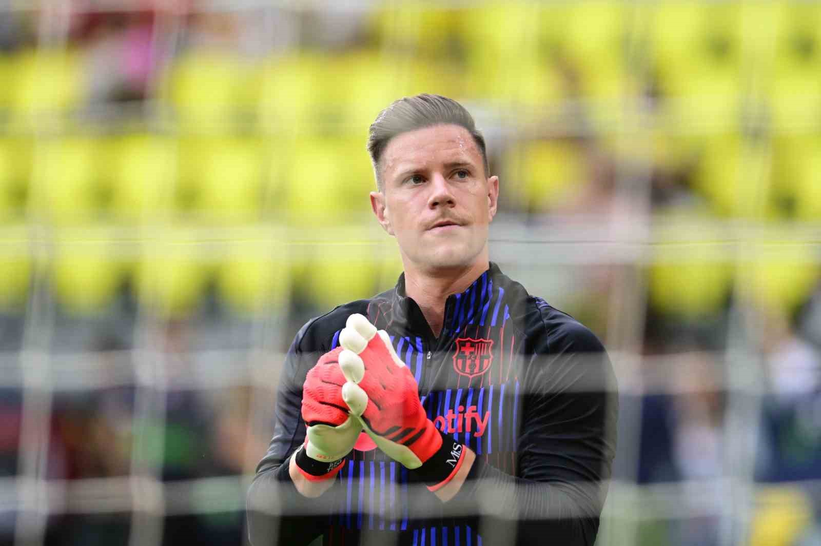 Barcelona’nın kalecisi Ter Stegen, sezonu kapattı
