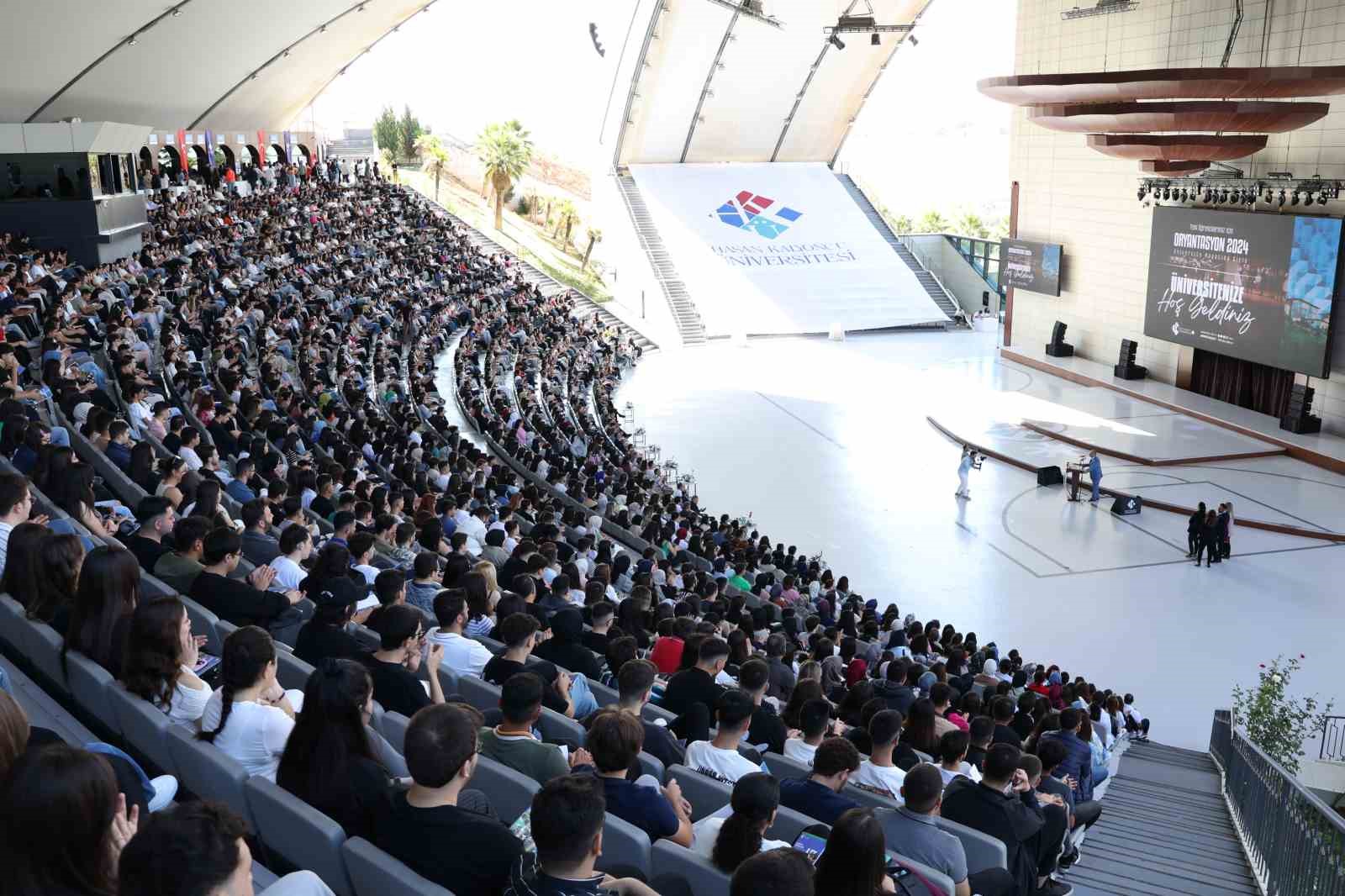 Hasan Kalyoncu Üniversitesi 2 bine Yakın Yeni Öğrencisine “Hoş Geldiniz” dedi
