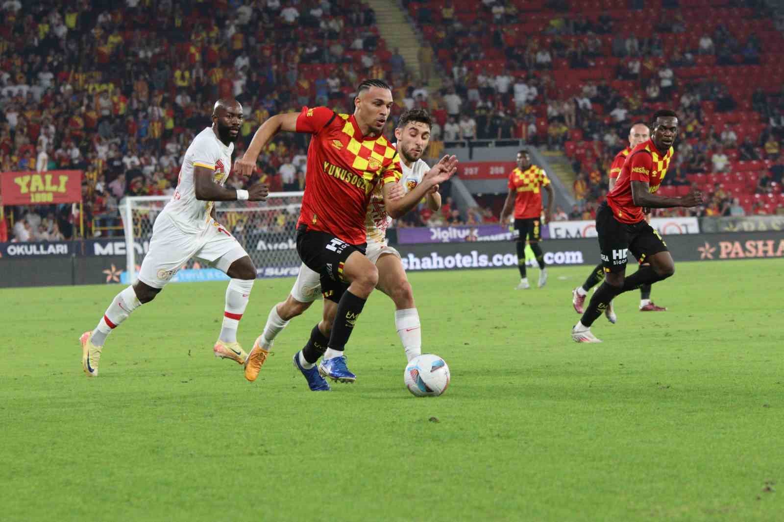 Trendyol Süper Lig: Göztepe: 3 - Kayserispor: 0  (Maç sonucu)
