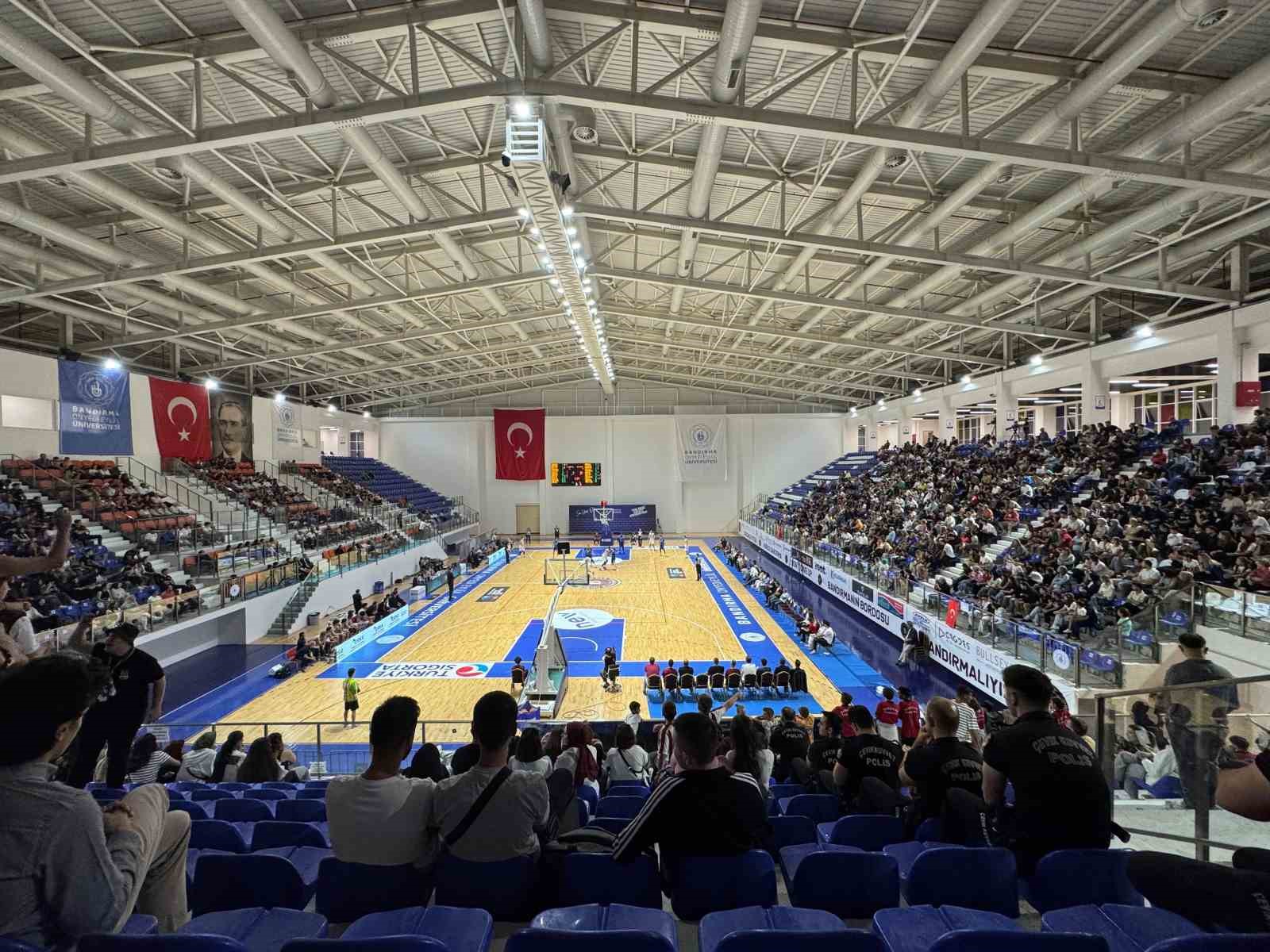 Türkiye Sigorta Basketbol Ligi: Bandırma Bordo Basketbol: 72 - Balıkesir Büyükşehir Belediye Spor: 60
