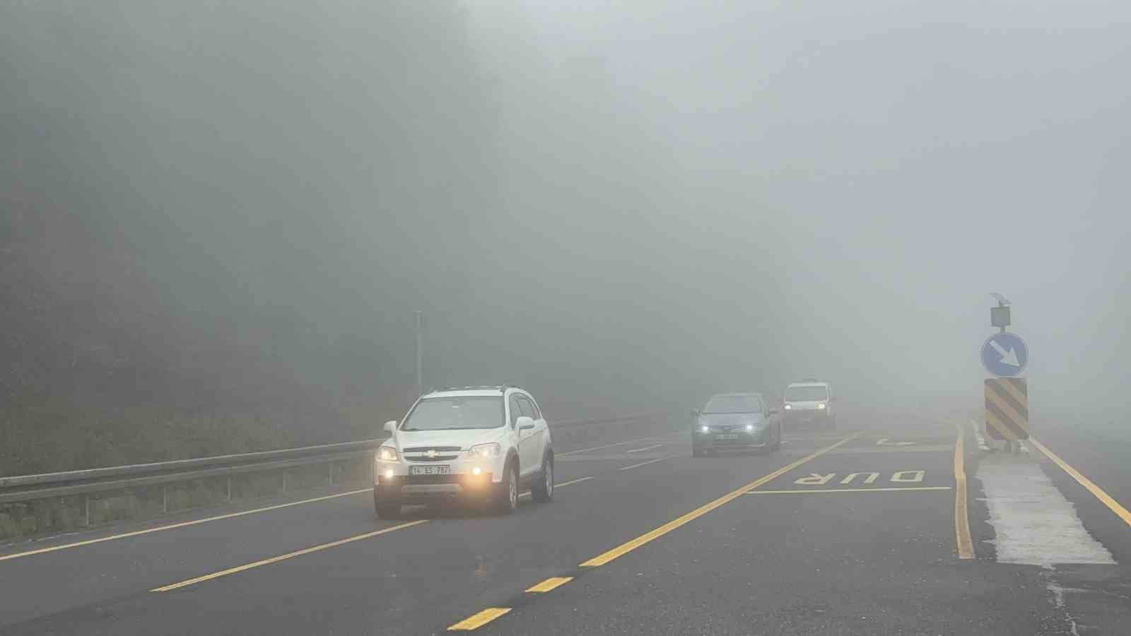 Bolu Dağı’nda göz gözü görmüyor: Görüş mesafesi 20 metre
