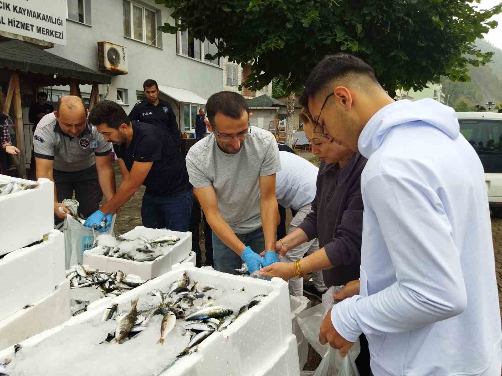 Sinop’ta yasa dışı avlanan 70 kasa balığa el konuldu
