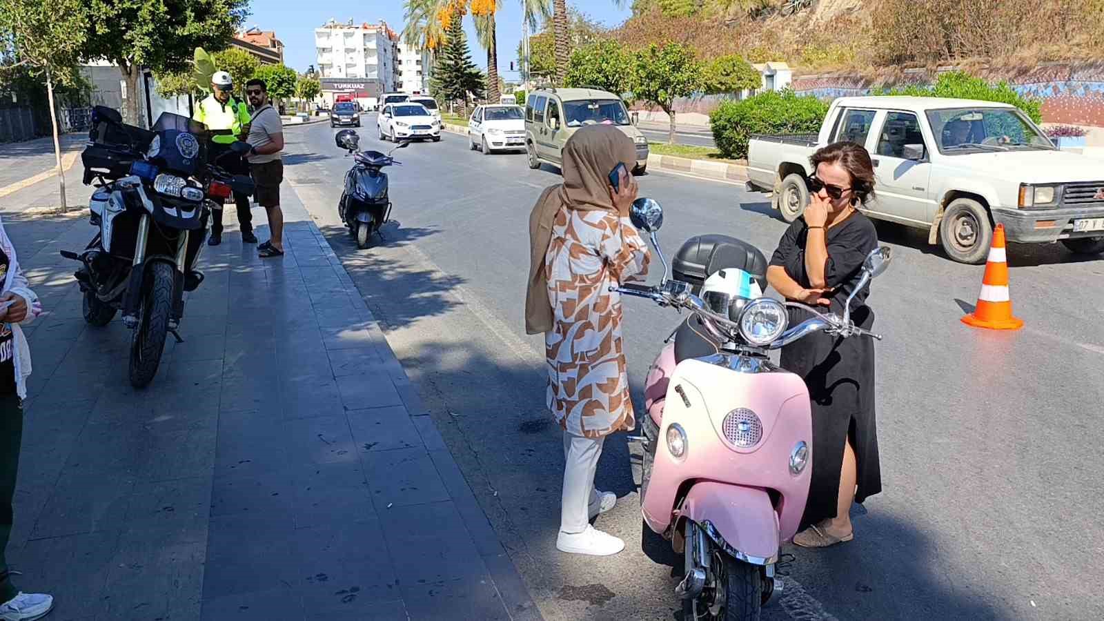 ’Ehliyetimi yeni aldım, sisteme düşmemiş’ diyen genç kız cezadan kurtulamadı
