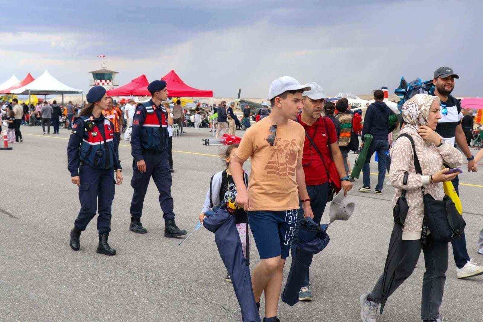 Jandarma, Sivrihisar Uluslararası Hava Gösterisi’nde görev aldı
