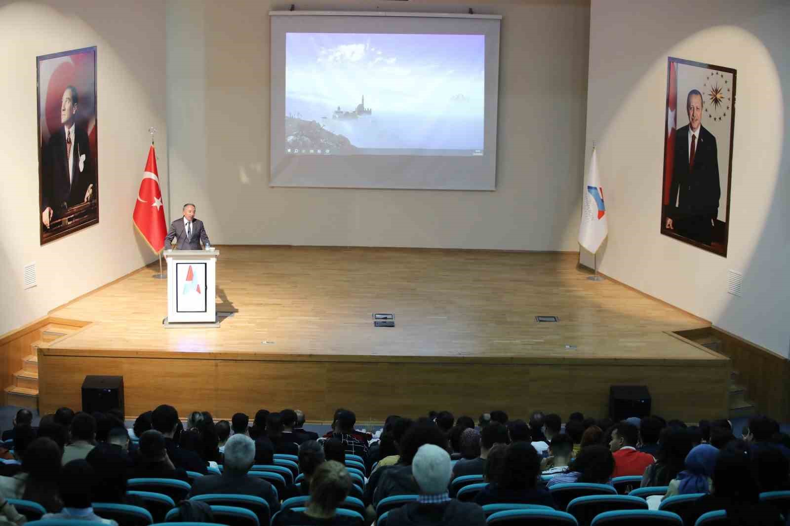 AİÇÜ Tıp Fakültesi akademik yılı açılış töreni düzenlendi
