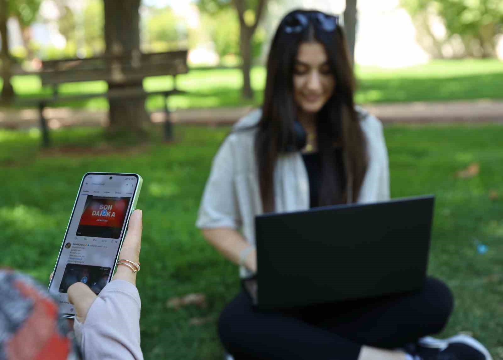 Uzmanlardan sosyal medya bağımlılığı uyarısı
