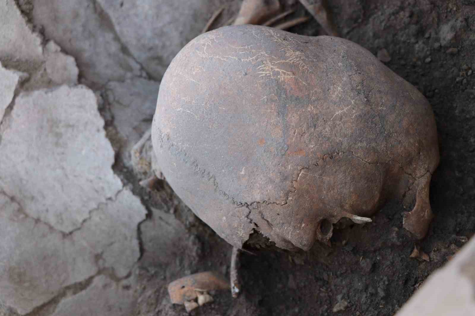 Yassıhöyük’te 6 bin yıllık kafatası bulundu
